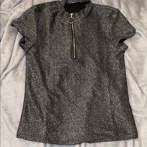 Shiny gray top